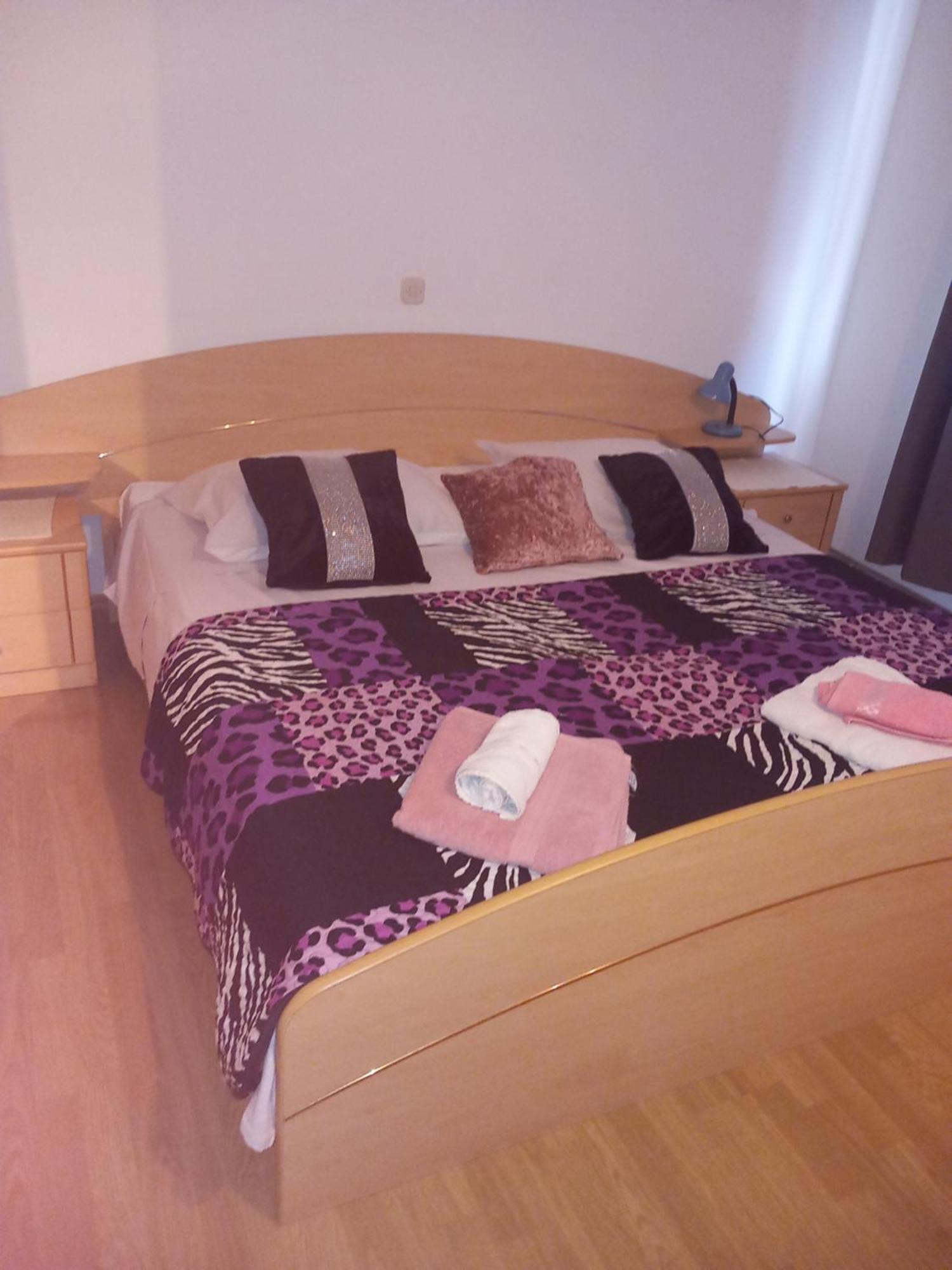 Apartments Jerica Бол Экстерьер фото