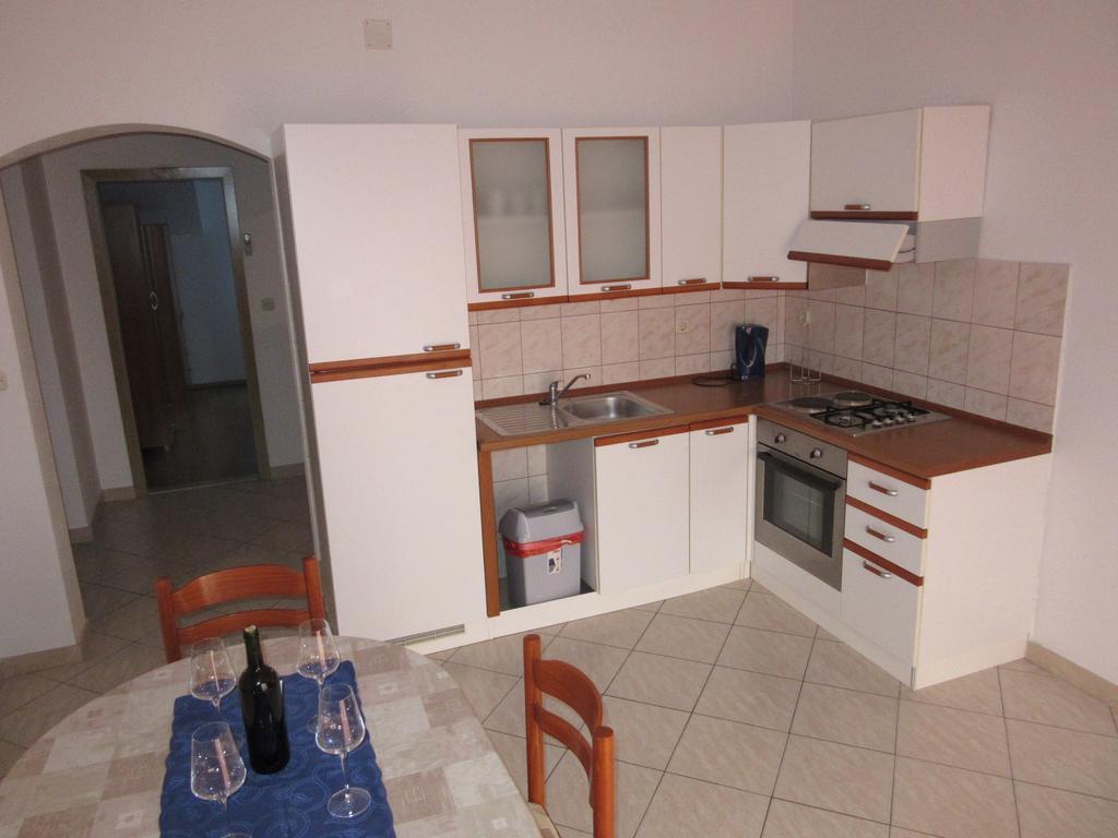 Apartments Jerica Бол Экстерьер фото