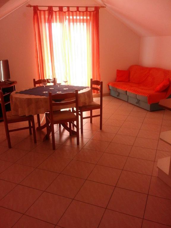 Apartments Jerica Бол Экстерьер фото
