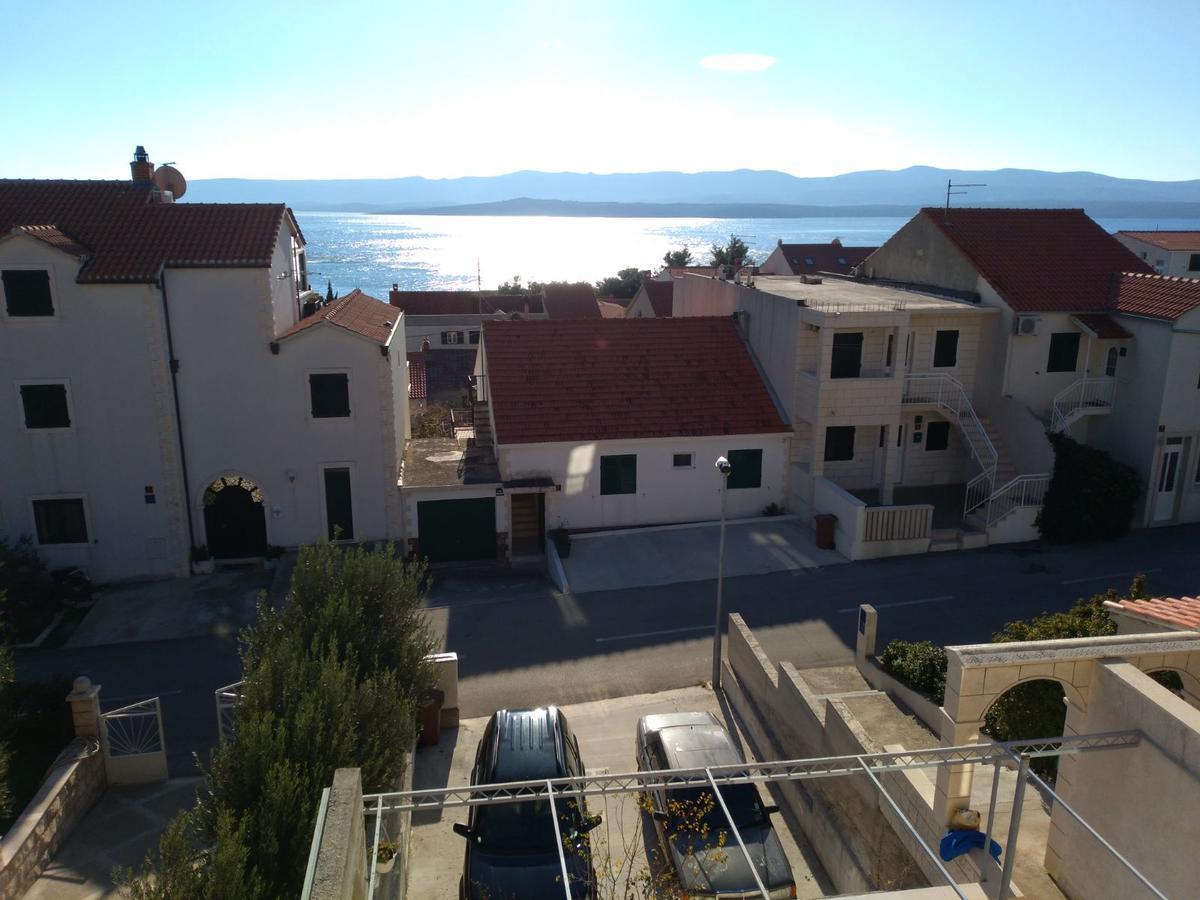 Apartments Jerica Бол Экстерьер фото