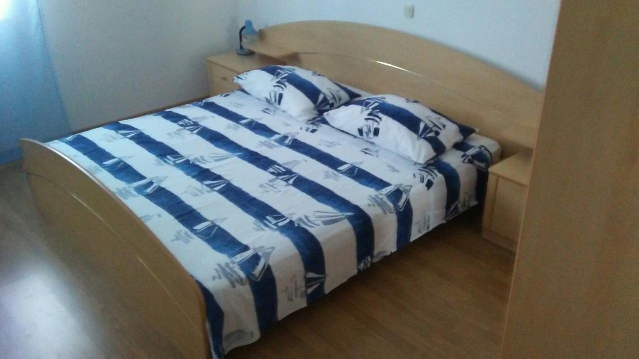 Apartments Jerica Бол Экстерьер фото